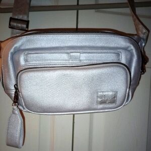 Lug SILVER Hitch Matte Luxe VL Belt Sling Bag New